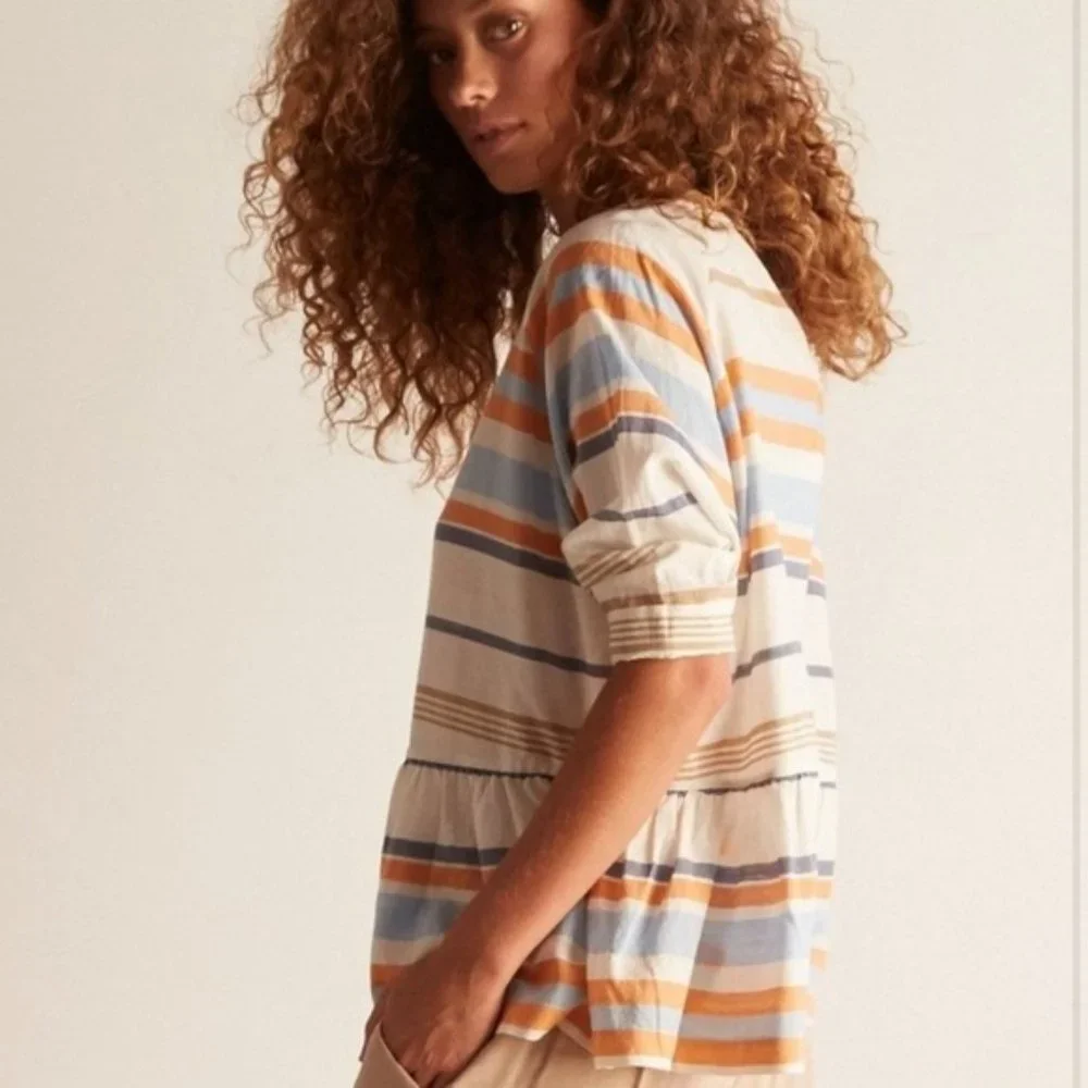 NWOT Anthropologie The Odells Shirring Peplum Blouse (M) - Picture 2 of 6